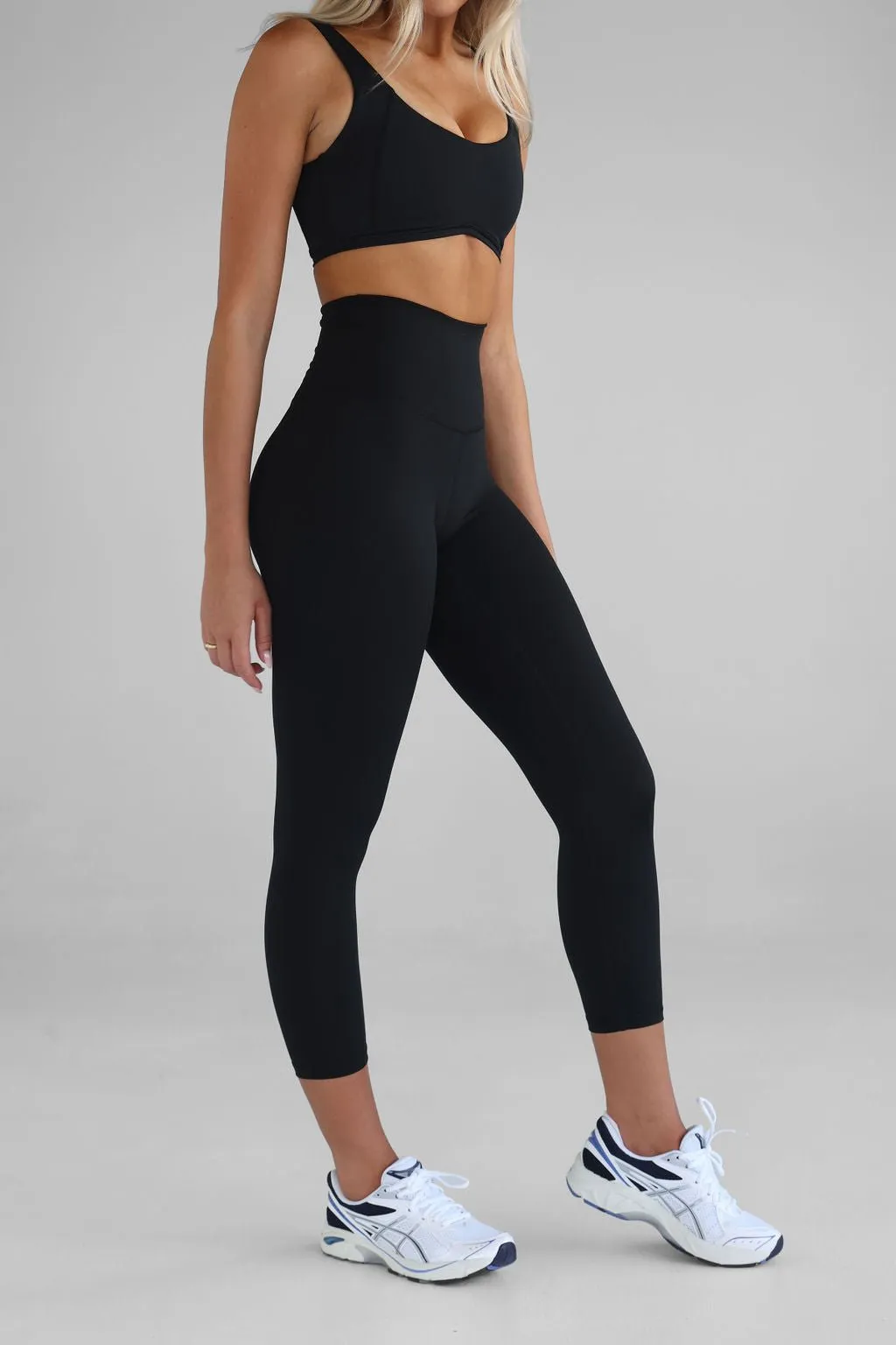 Extra High Waist 7/8 Leggings - Black