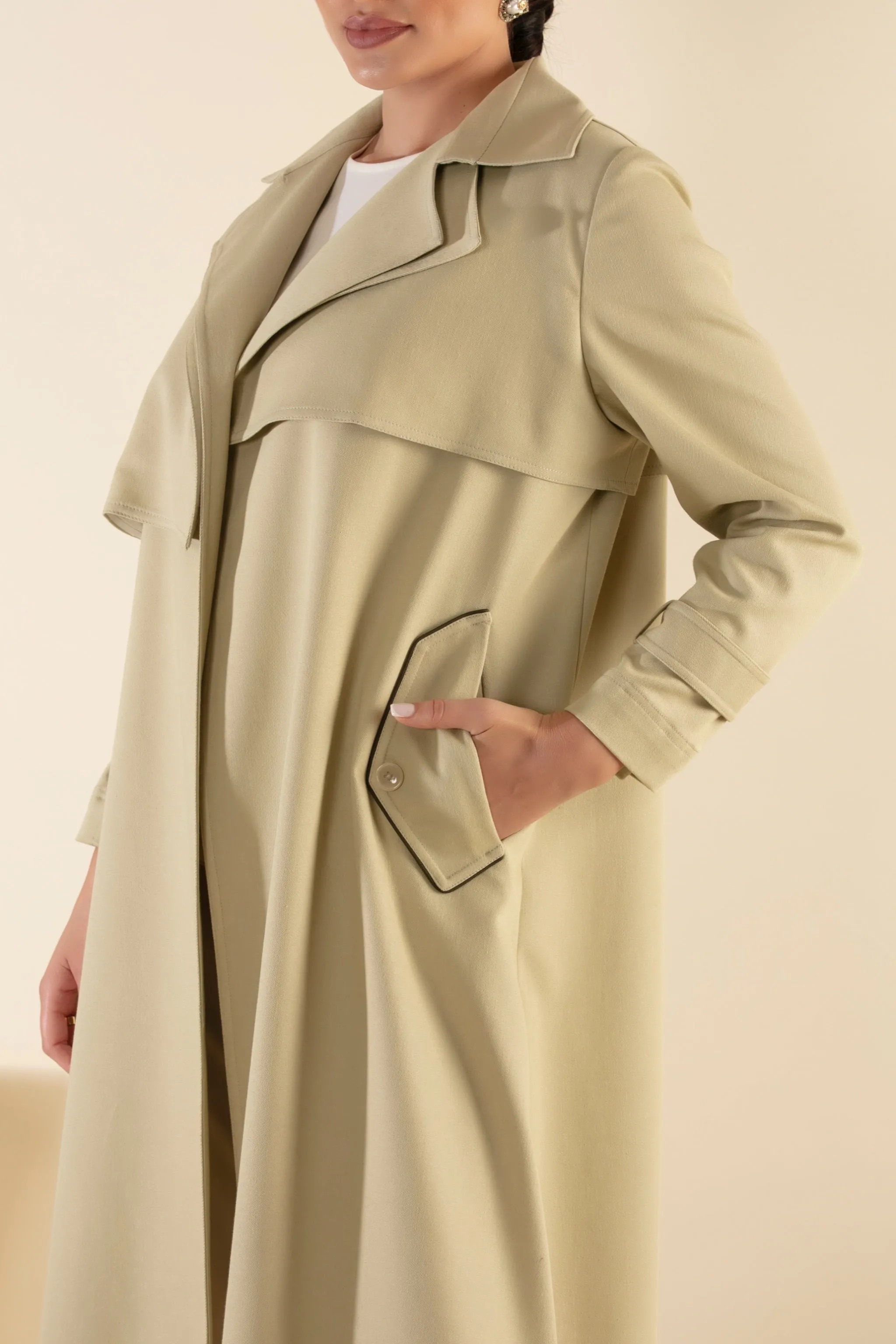 TRENCH COAT IN LIGHT GREEN